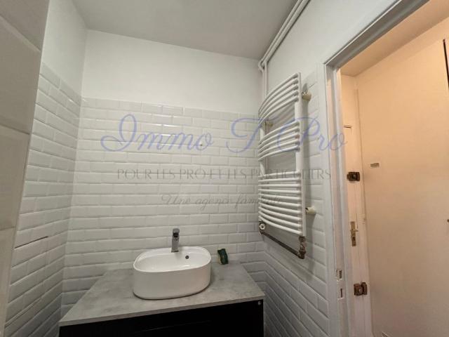 Location Appartement 1 pièce 24m² LA CELLE ST CLOUD 78170