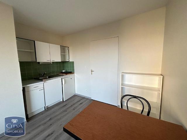Location Appartement 1 pièce 24m² LE MANS 72000