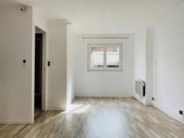 Location Appartement 1 pièce 24m² LILLE 59800