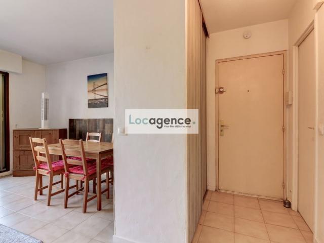 Location Appartement 1 pièce 24m² MANDELIEU LA NAPOULE 06210