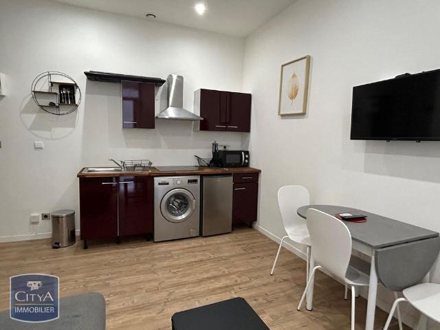Location Appartement 1 pièce 24m² MARSEILLE 1er