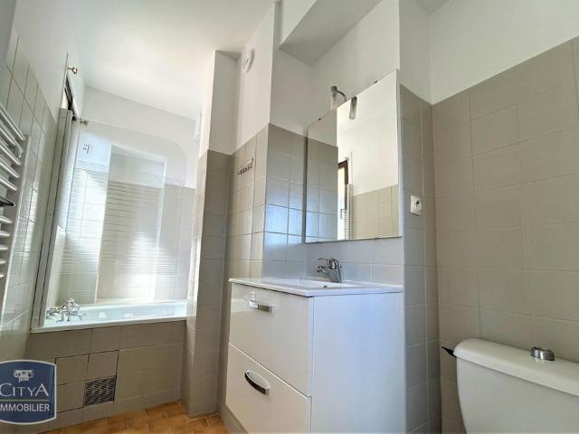 Location Appartement 1 pièce 24m² MONTAUBAN 82000