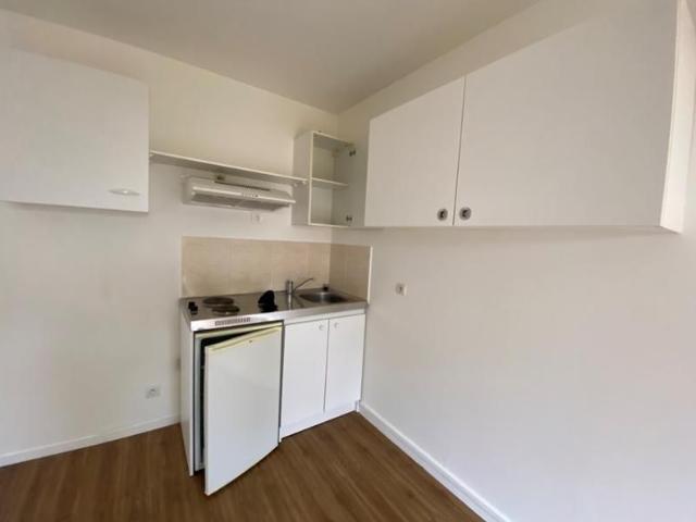 Location Appartement 1 pièce 24m² REZE 44400