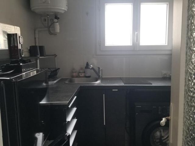Location Appartement 1 pièce 24m² ST MAUR DES FOSSES 94100