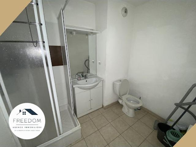 Location Appartement 1 pièce 25 m2 Beziers