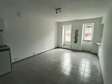 Location Appartement 1 pièce 25 m2 Largentiere