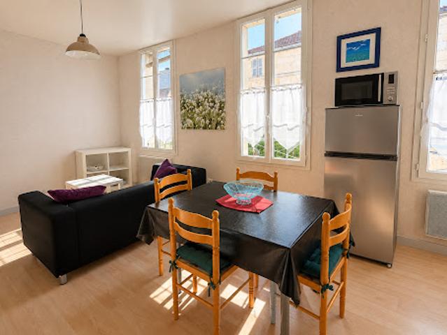 Location Appartement 1 pièce 25 m2 Rochefort