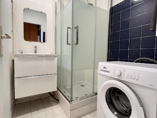 Location Appartement 2 pièces 25 m2 Saint raphael