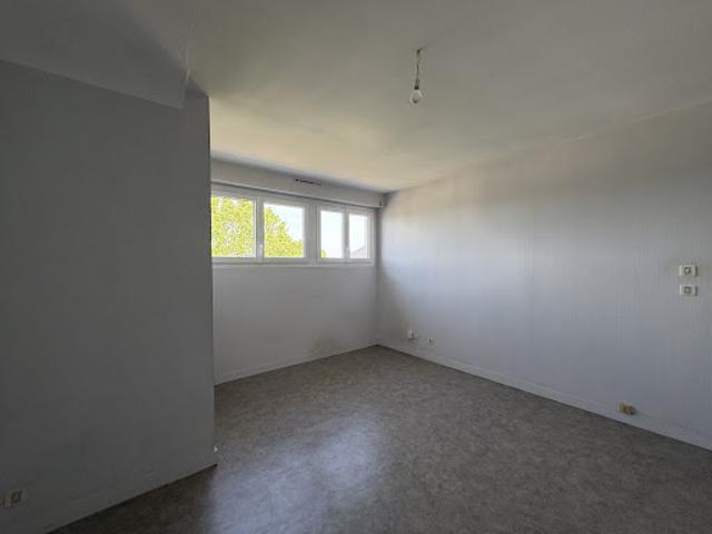 Location Appartement 1 pièce 25 m2 Saumur