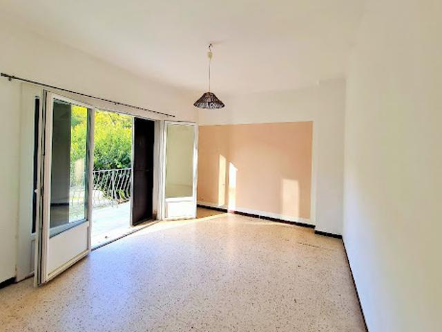 Location Appartement 1 pièce 25 m2 Signes