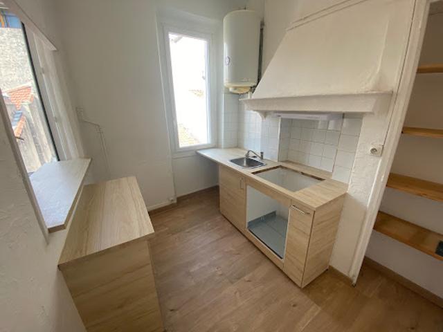 Location Appartement 1 pièce 25 m2 Toulon