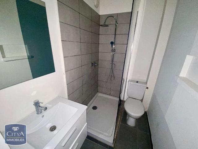 Location Appartement 1 pièce 25m² TOULON 83000