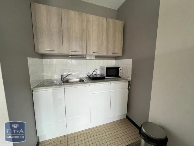 Location Appartement 1 pièce 25m² BOURGES 18000