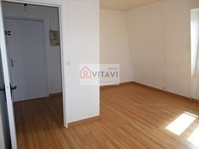 Location Appartement 1 pièce 25m² COMPIEGNE 60200