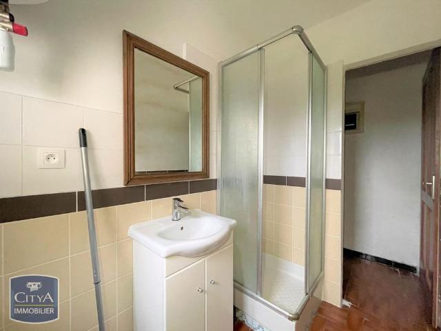 Location Appartement 1 pièce 25m² COUTRAS 33230