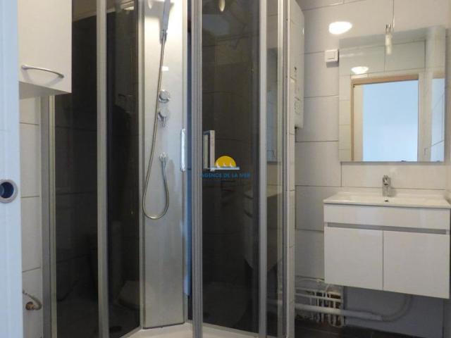 Location Appartement 1 pièce 25m² FREJUS 83600