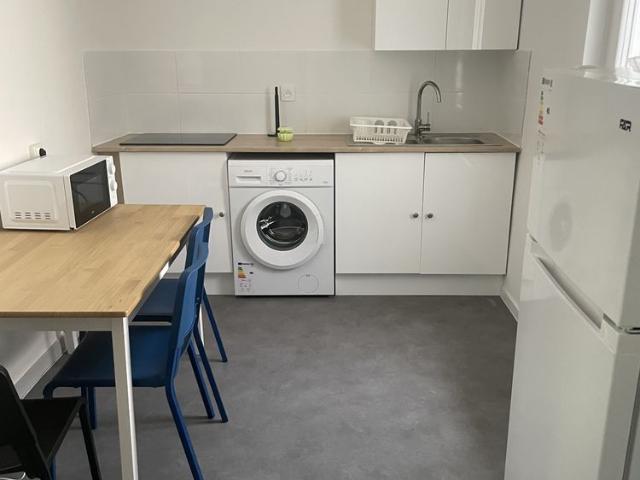 Location Appartement 1 pièce 25m² LE CREUSOT 71200