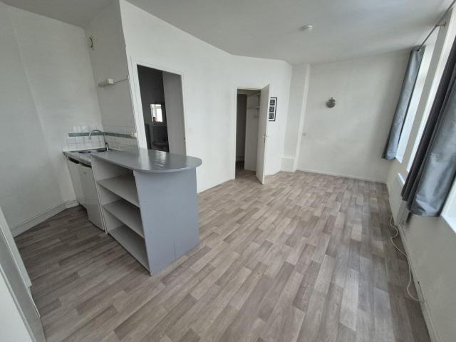 Location Appartement 1 pièce 25m² LILLE 59000