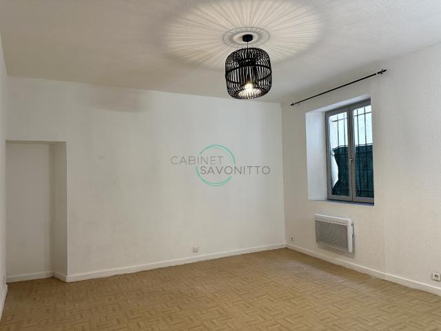 Location Appartement 1 pièce 25m² MARSEILLE 1er
