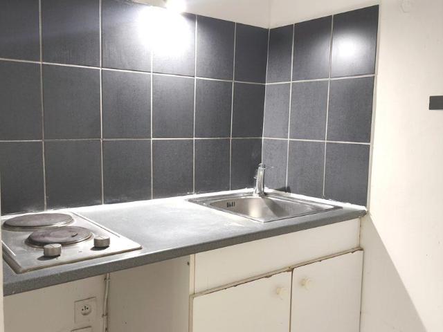 Location Appartement 1 pièce 25m² MARSEILLE 5ème