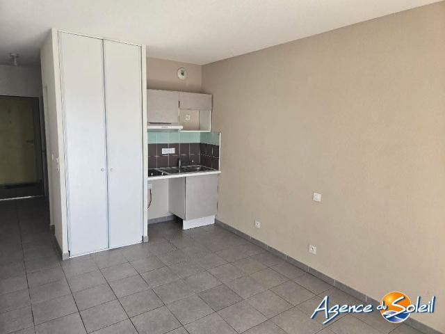Location Appartement 1 pièce 25m² NARBONNE 11100