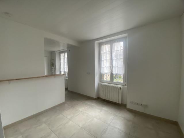 Location Appartement 1 pièce 25m² PALAISEAU 91120