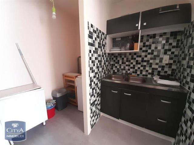 Location Appartement 1 pièce 25m² PERIGUEUX 24000