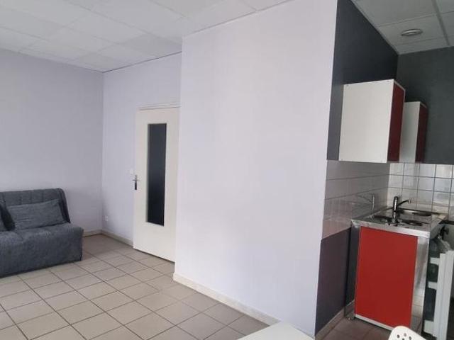 Location Appartement 1 pièce 25m² PRIVAS 07000