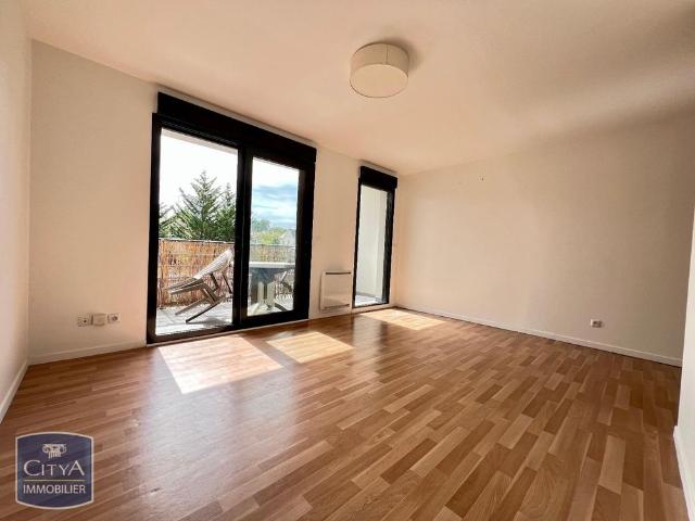 Location Appartement 1 pièce 25m² ST CYR L ECOLE 78210