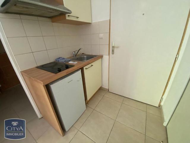 Location Appartement 1 pièce 25m² ST DENIS 97400