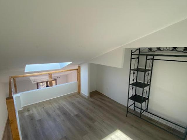 Location Appartement 1 pièce 26 m2 Manosque