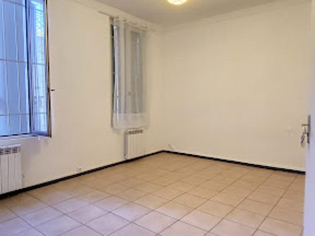 Location Appartement 1 pièce 26 m2 Beaucaire