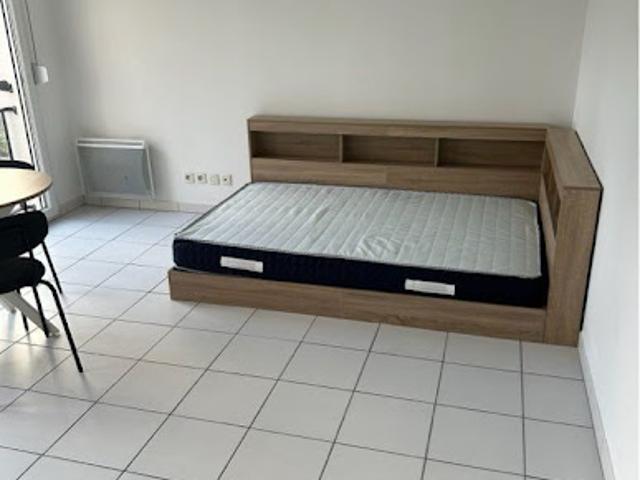 Location Appartement 1 pièce 26 m2 Reims
