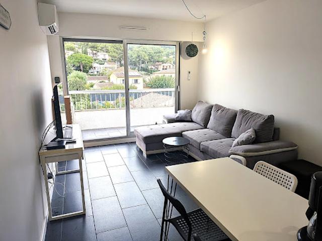 Location Appartement 1 pièce 26 m2 Saint Mandrier sur Mer