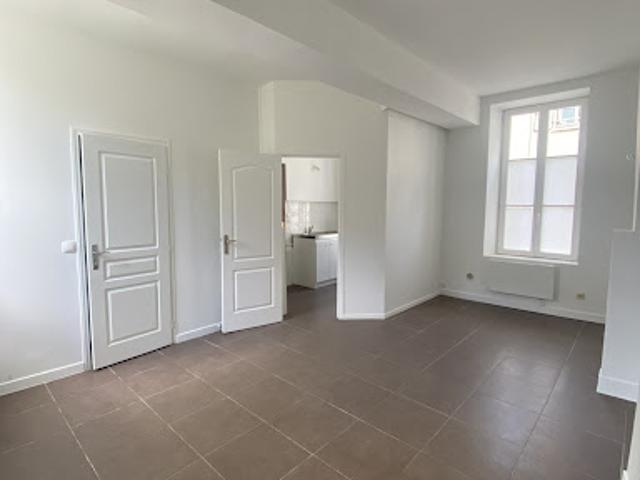 Location Appartement 1 pièce 26.1 m2 Saint Arnoult en Yvelines