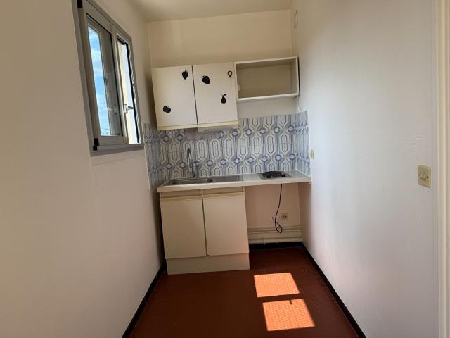 Location appartement 1 pièce, 26.22m², Paris 12