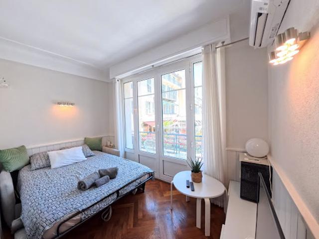 Location Appartement 1 pièce 26.62 m2 Nice