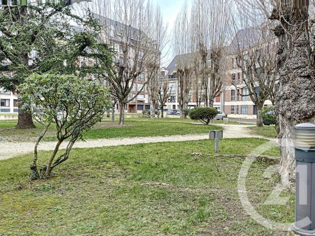 Location Appartement 1 pièce 26m² TROYES 10000