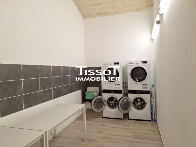 Location Appartement 1 pièce 26m² UZES 30700