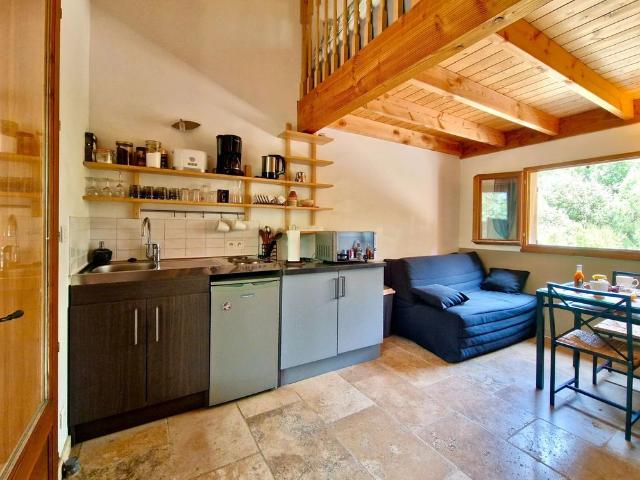 Location Appartement 1 pièce 26m² VENASQUE 84210