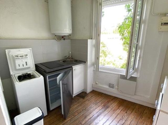 Location Appartement 1 pièce 26m² BORDEAUX 33000