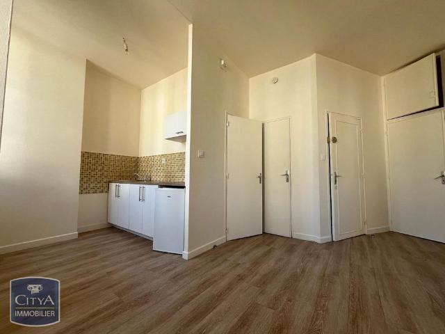 Location Appartement 1 pièce 26m² BRIVE LA GAILLARDE 19100