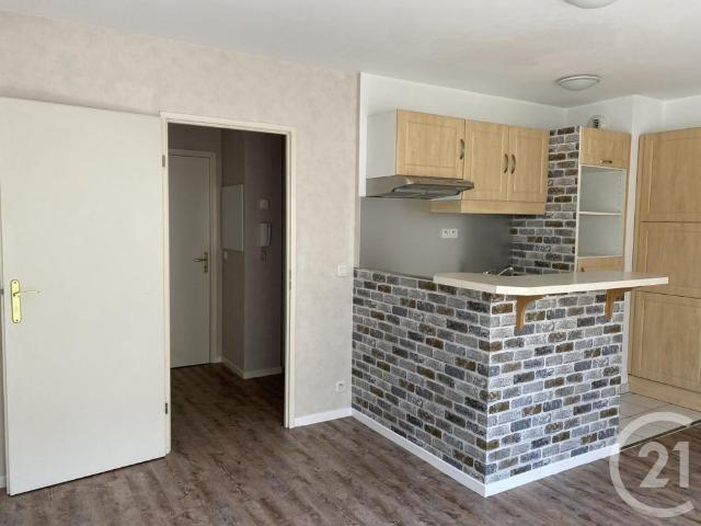 Location Appartement 1 pièce 26m² BRIE COMTE ROBERT 77170