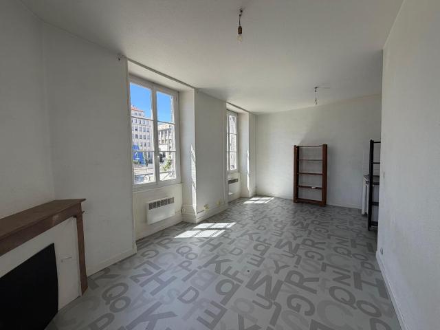 Location Appartement 1 pièce 26m² CLERMONT FERRAND 63000