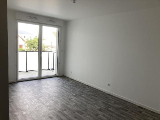 Location Appartement 1 pièce 26m² IFS 14123