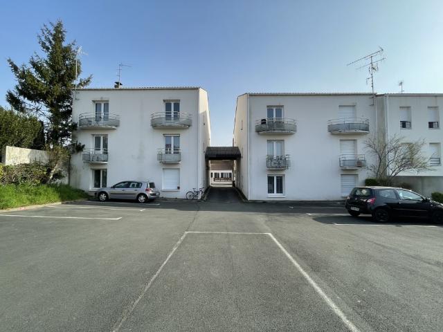 Location Appartement 1 pièce 26m² LA ROCHE SUR YON 85000