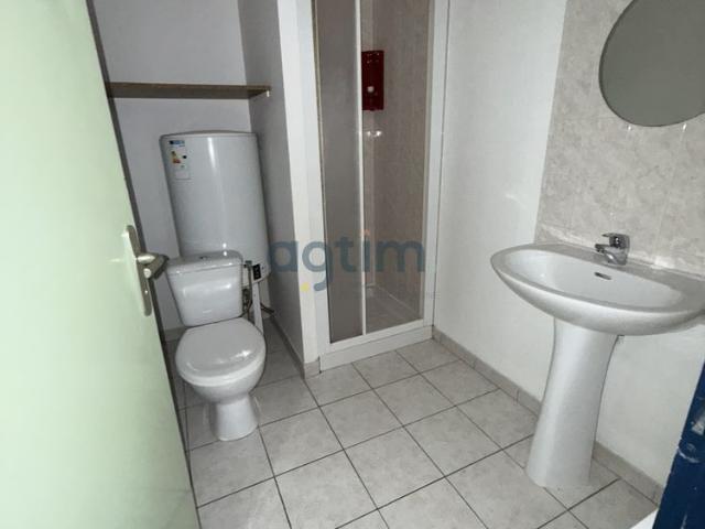 Location Appartement 1 pièce 26m² LA ROCHE SUR YON 85000