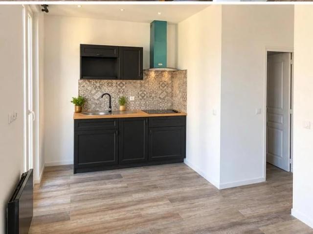 Location Appartement 1 pièce 26m² MARSEILLE 6ème