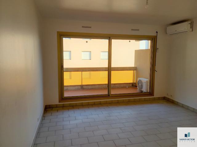 Location Appartement 1 pièce 26m² MARSEILLE 8ème