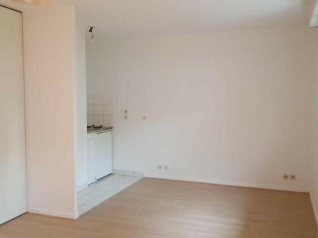 Location Appartement 1 pièce 26m² MASSY 91300